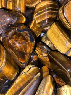 TYGŘÍ OKO tromlované 