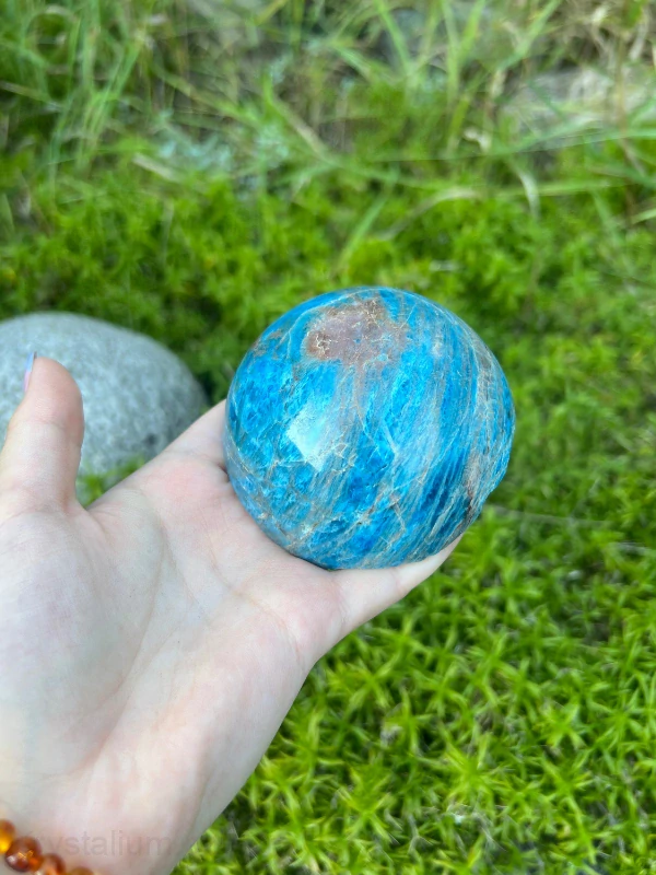 APATIT polokoule KONKTÉRNÍ KUS