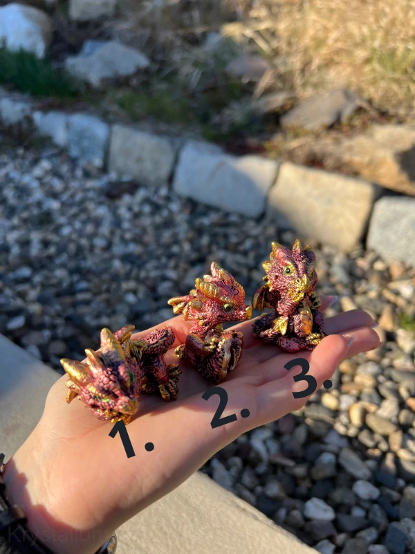 DRAK MINI ČERVENÝ dekorace konkrétní kus