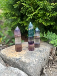 FLUORIT obelisk